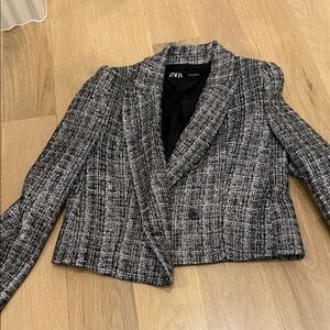 Zara Women's Black and White Textured Blazer